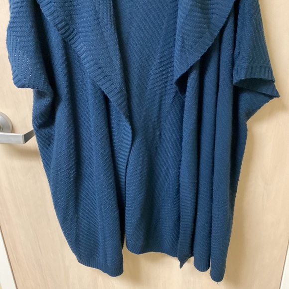 Oversized Navy Blue Open Front Poncho Shawl Sweater Cardigan One size - Picture 8 of 13
